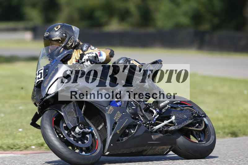 /44 09.08.2025 Plüss Moto Sport ADR/Freies Fahren/85